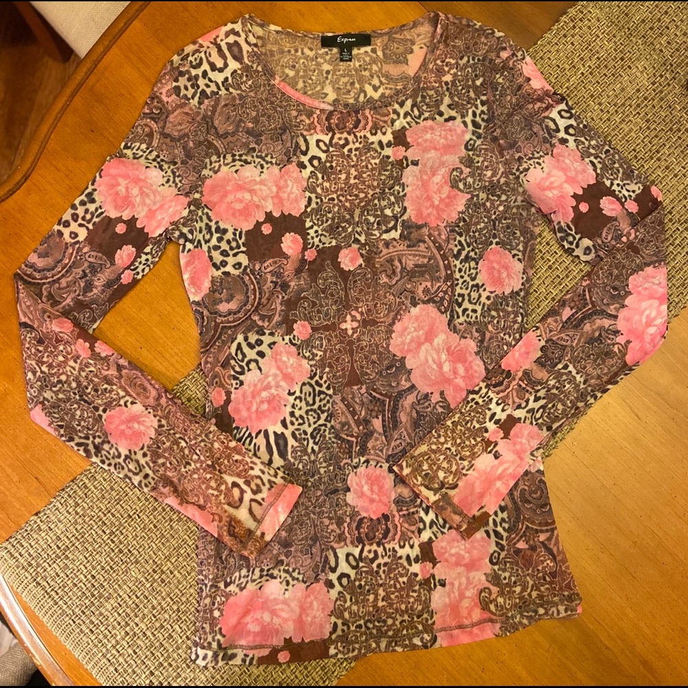 Express Top - Picture 2 of 5